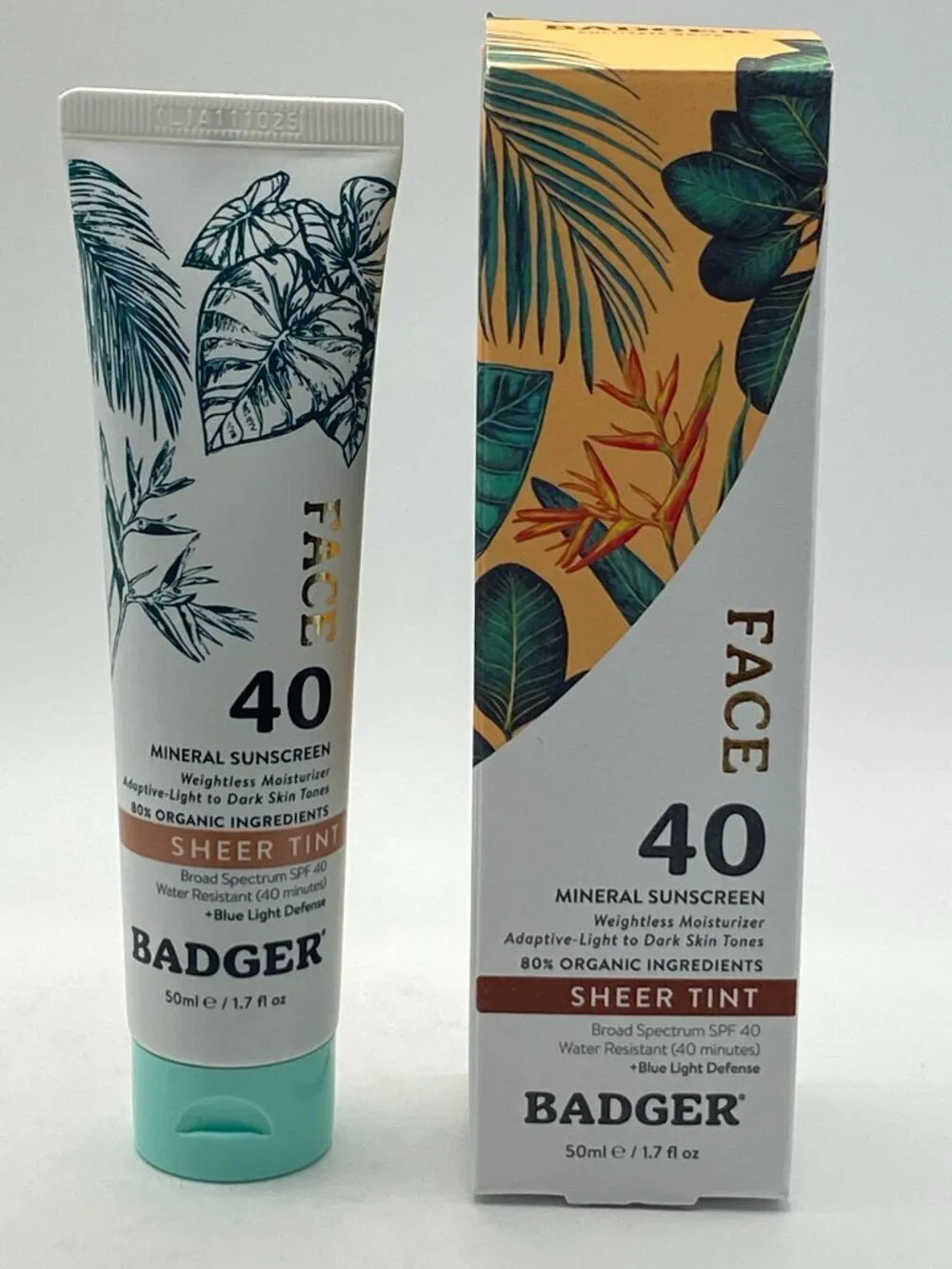 BADGER Face 40 Mineral Sunscreen Sheer Tint (1.7 fl oz / 50 ml) - NIB (Exp 11/28